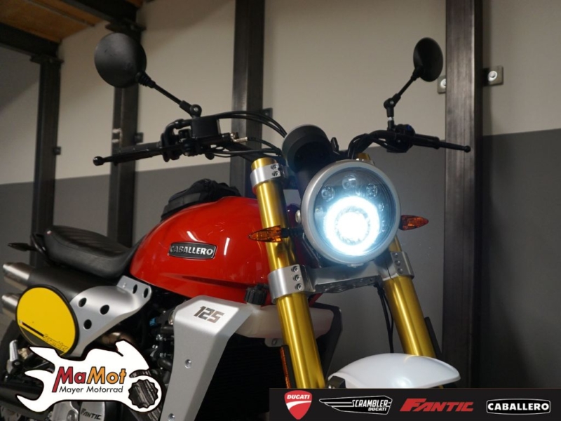 Fantic Caballero Scrambler 125 rot