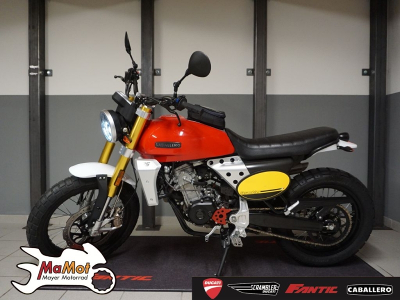 Fantic Caballero Scrambler 125 rot