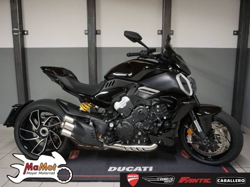 DUCATI DIAVEL V4 – VORFÜHRER