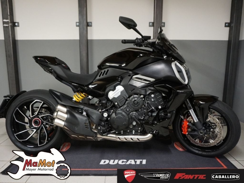 DUCATI DIAVEL V4 – VORFÜHRER