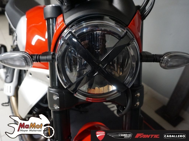 DUCATI SCRAMBLER ICON 800 2G GELB