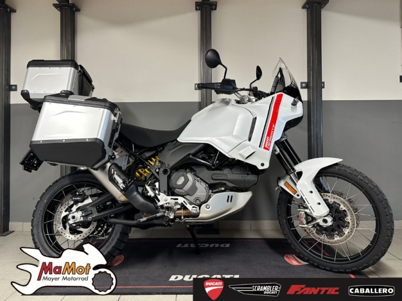 DUCATI DESERTX mit Aluminium Seitenkoffer und Top Case