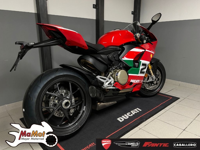 DUCATI PANIGALE V2 BAYLISS