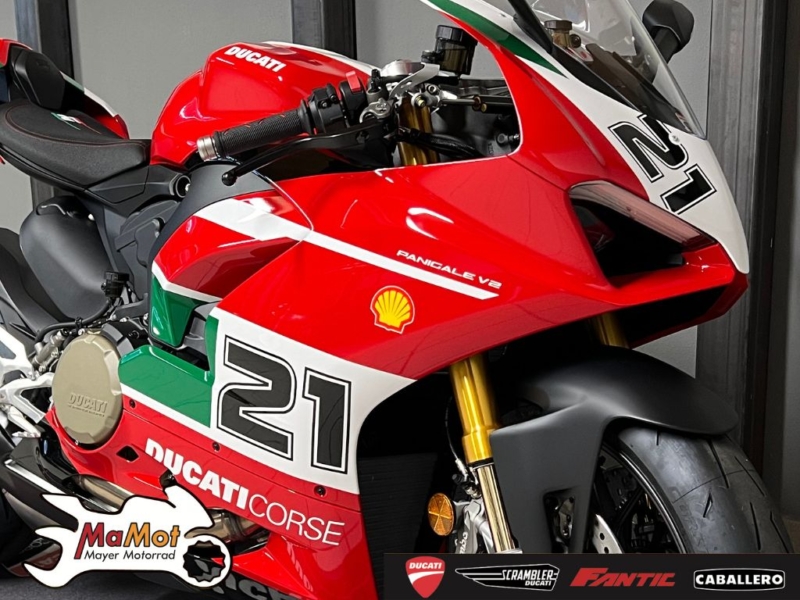 DUCATI PANIGALE V2 BAYLISS