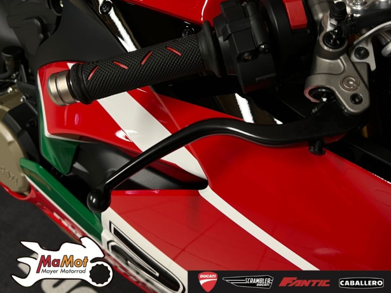 DUCATI PANIGALE V2 BAYLISS