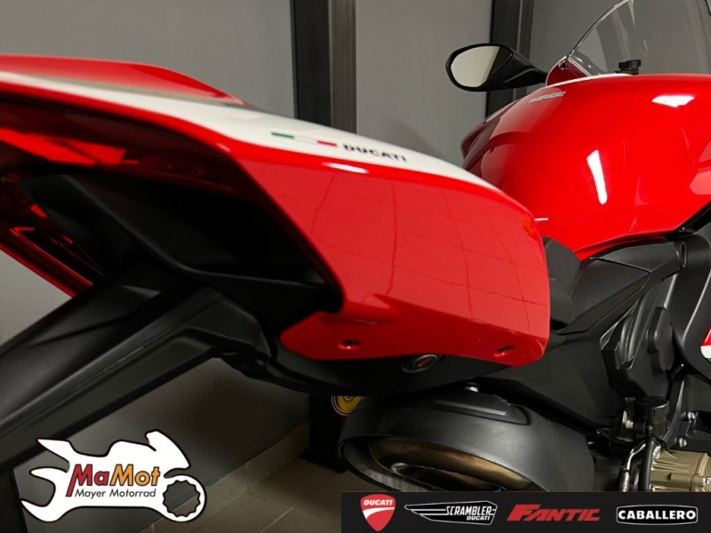 DUCATI PANIGALE V2 BAYLISS